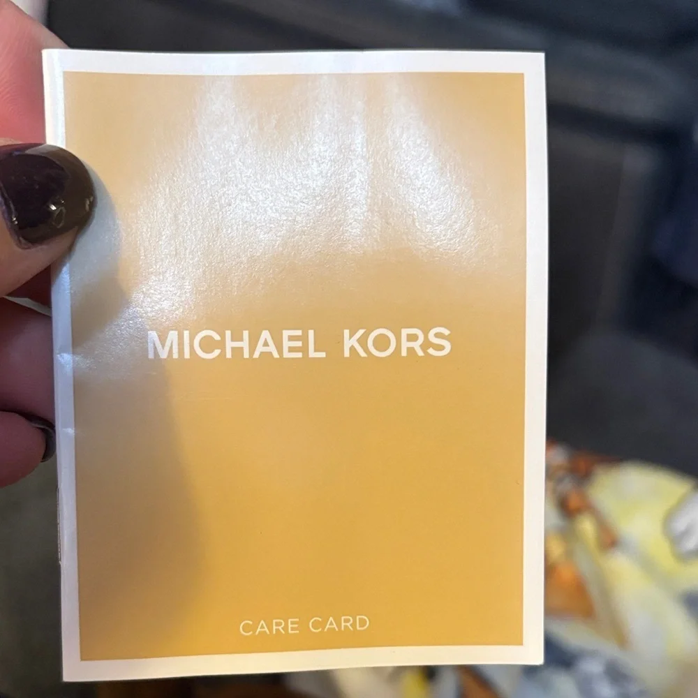 Michael Kors Black and Cream Tote - Picture 4 of 9